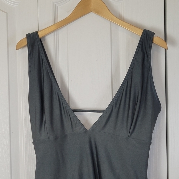 CUPSHE One Piece Swimsuit - Picture 6 of 11